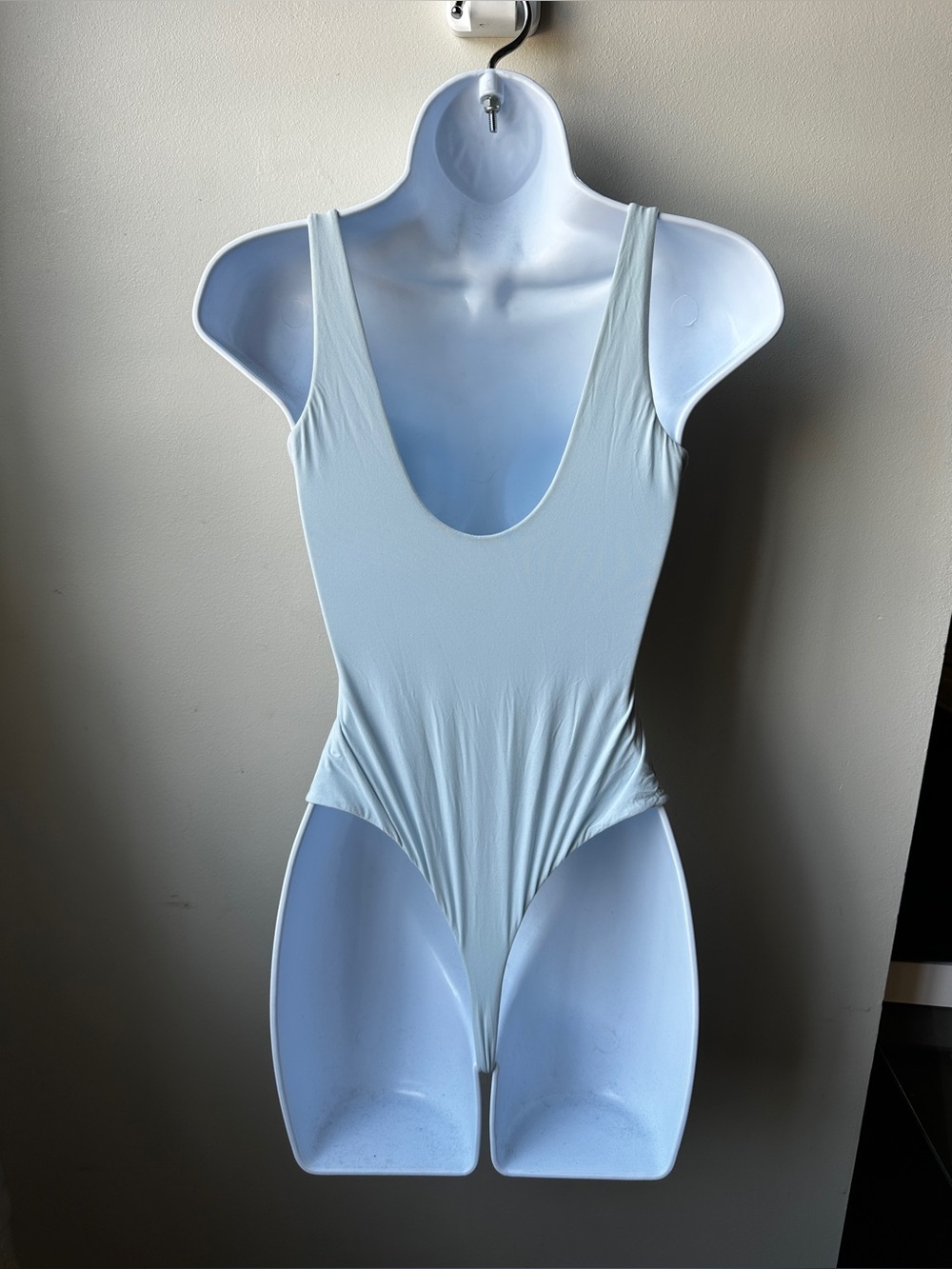 NWOT SKIMS Square Neck Bodysuit Light Blue Medium Thong Back Snap Closure - Picture 7 of 10